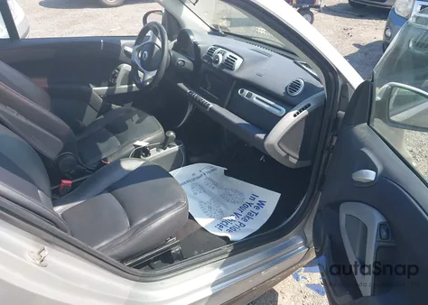 2013 Smart Fortwo Passion/Pure z USA, uszkodzony, nr VIN WMEEJ3BA7DK654709